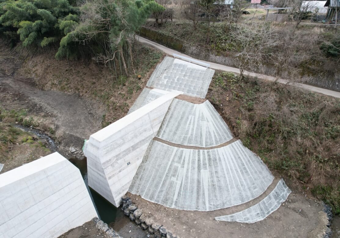 鳥取県日野郡江府町の総合建設会社「住田組」公共・民間問わず様々な土木工事業を行っています。